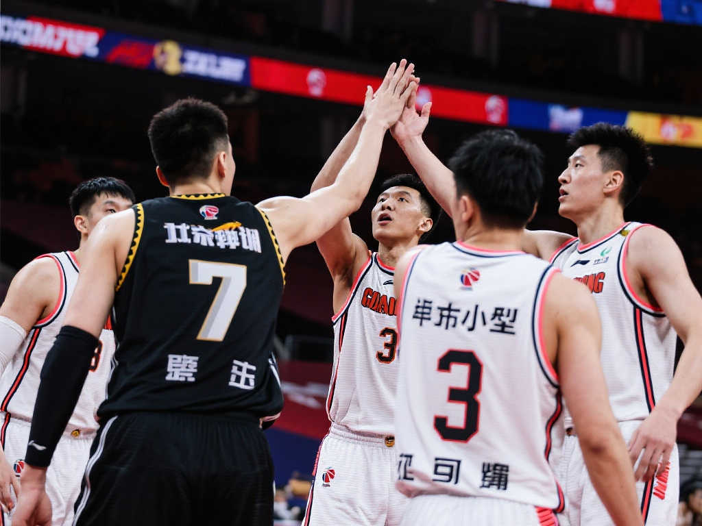 汤普森在外 汤普森在外