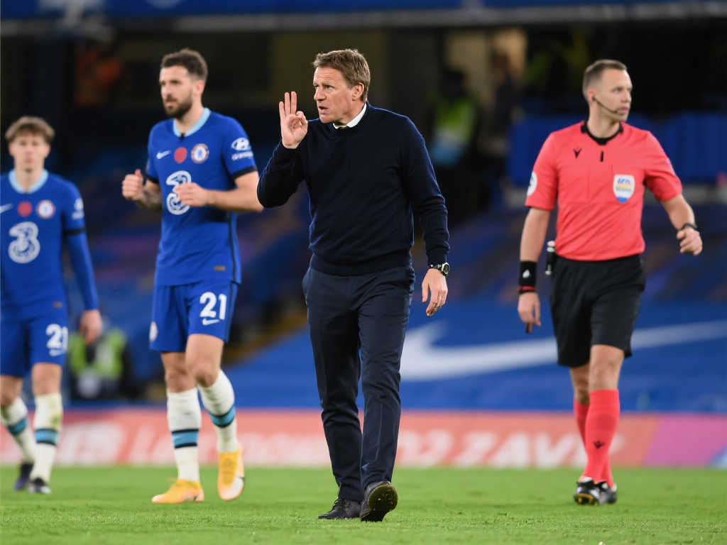 布了许多精 布了许多精